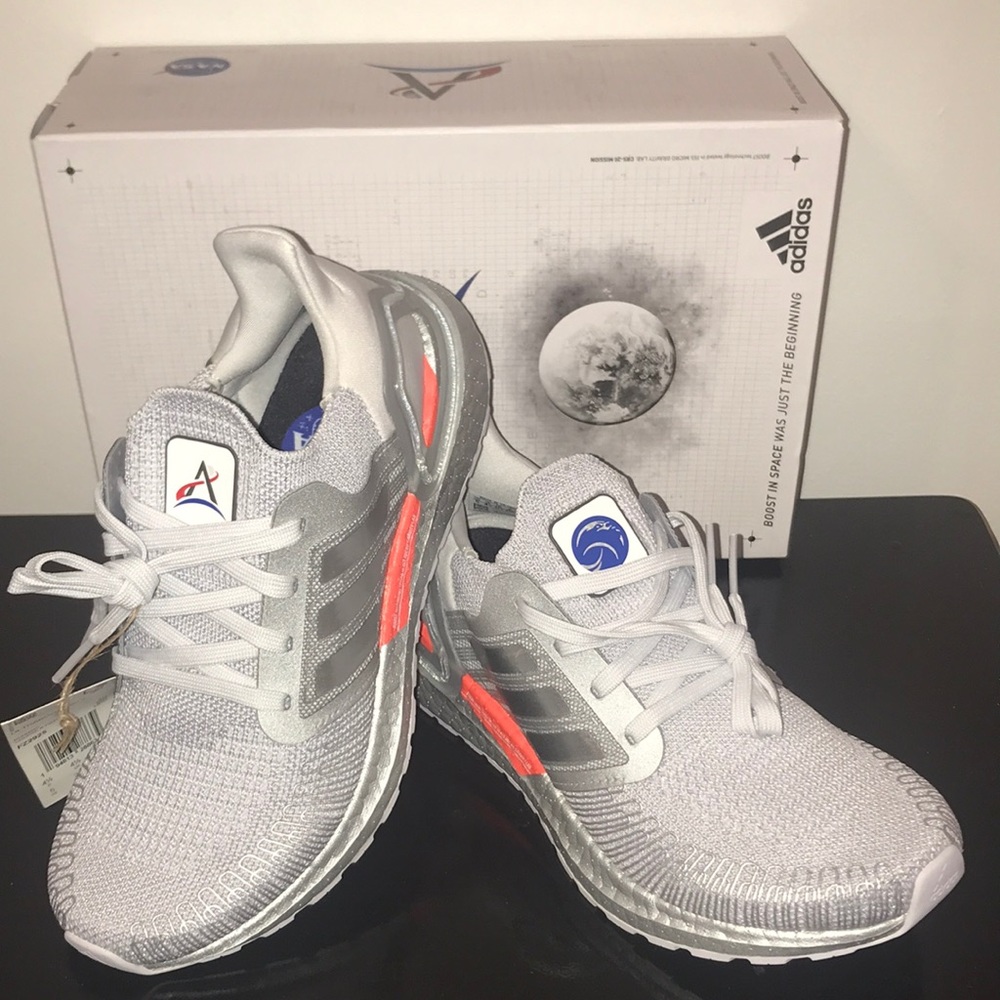 Adidas Ultraboost 20 Junior’s Running Shoes Nib